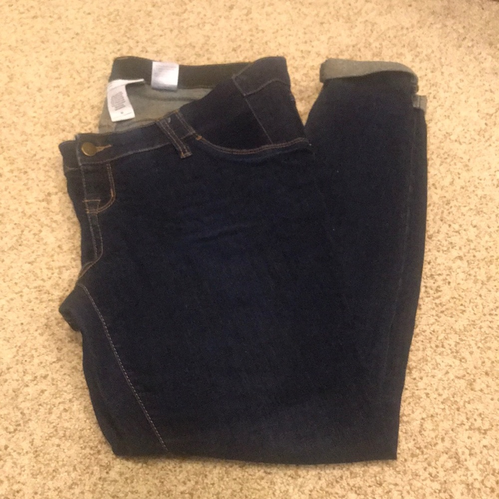 Liz Lange Maternity Jeggings